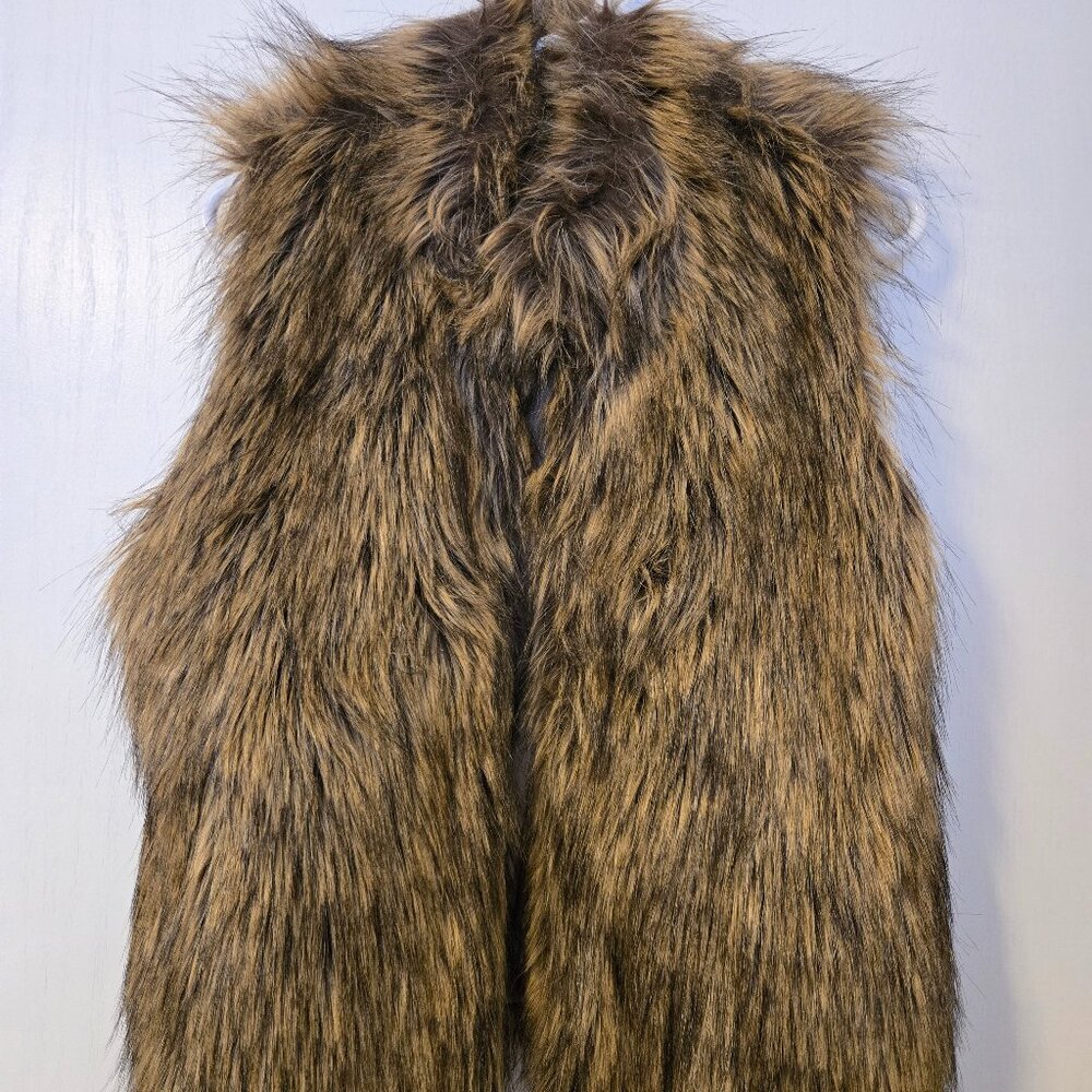 ✨ Ci Sono by Cavalini Faux Fur Vest - Size Medium ✨